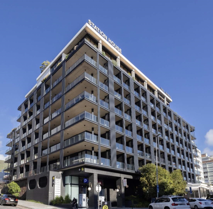 1 Bedroom Property for Sale in Sea Point Western Cape
